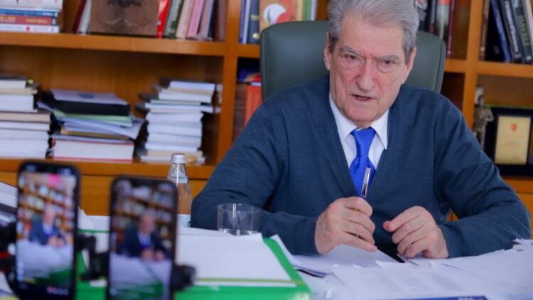 Rritja e çmimit të karburanteve, Berisha: Të përgjysmohet taksa e qarkullimit