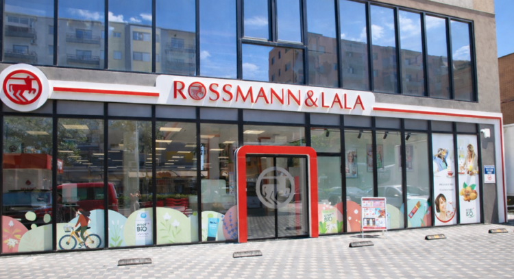 Rossmann & Lala zgjeron praninë në Shqipëri dhe ul çmimet për konsumatorët