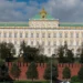 Rusia dëbon diplomatin britanik për spiunazh, Londra reagon ashpër