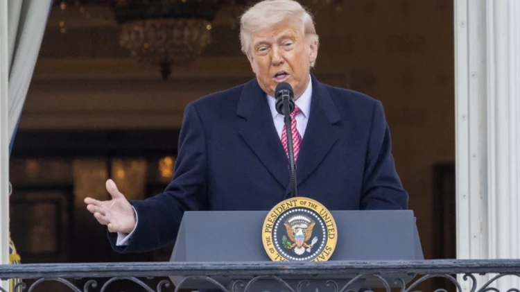 Trump-aleatëve: Nëse doni naftë nga Ngushtica e Hormuzit, merreni vetë