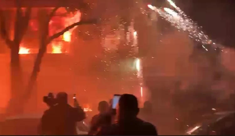 Protesta/ 4 persona të arrestuar, Policia: Te Vila 31 kishte persona brenda