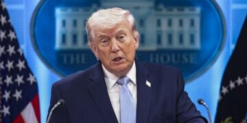 3 javët më të “çmendura” të Trump plot kërcënime, ultimatume dhe kthesa të papritura