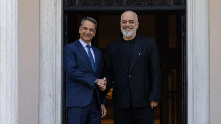 Greqi/ Rama pritet nga Mitsotakis: Po punojmë për kapërcimin e çështjeve të mbartura