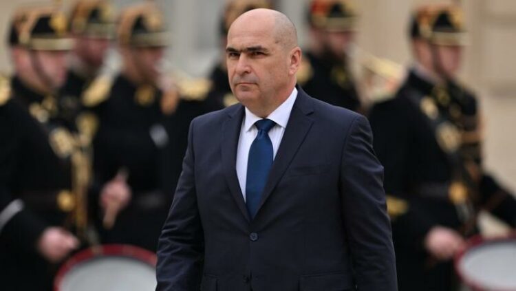Krizë politike në Rumani, 7 ministra japin dorëheqjen