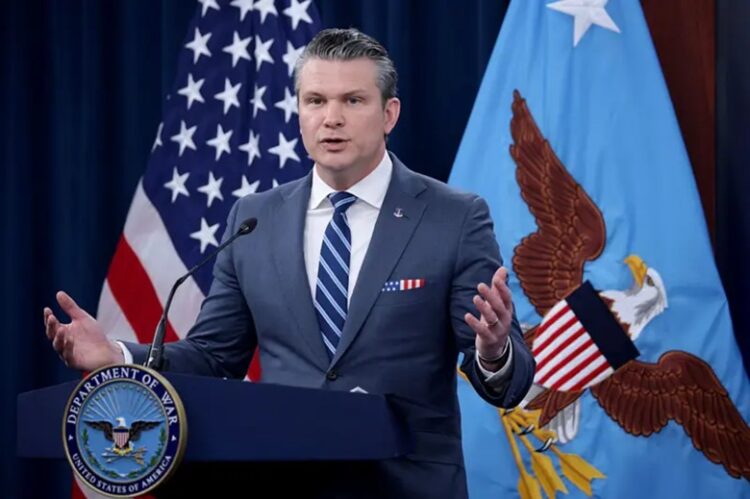 “Bëni zgjedhje me mend”, Hegseth paralajmëron Iranin për sulme të reja