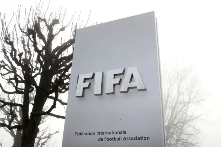 FIFA përjashton arbitrin e Kupës së Botës pas arrestimit për sulm seksual