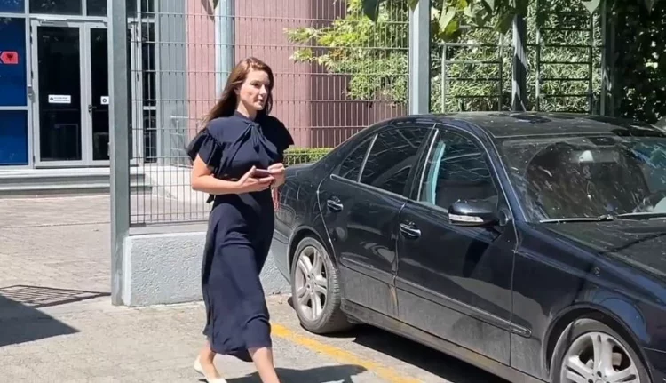 Kërkesa e Ajola Xoxës kalon në Kushtetuese, në shqyrtim vendimet e gjykatave…
