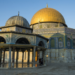 Rihapet xhamia Al Aqsa, ishte mbyllur pas nisjes së luftës në Iran