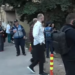 Zjarri në Tiranë, disa të lënduar, mes tyre edhe zjarrfikës