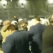 Molotov dhe fishekzjarre drejt Kryeministrisë, policia shoqëron protestuesit