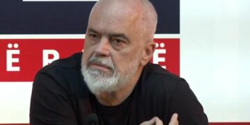 Integrimi/ Rama: Molotovarët e opozitës pengojnë Shqipërinë