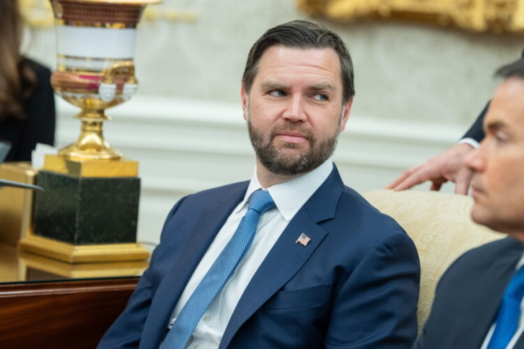 Vance vizitë në Budapest, mbështetje për Orban para zgjedhjeve në Hungari