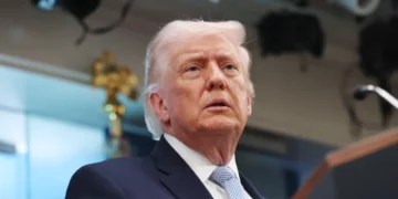 “Kemi shkatërruar ushtrinë e Iranit”, Trump: Hormuzit pritet të rihapet së shpejti