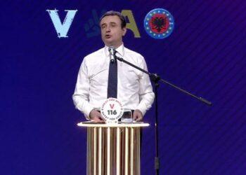 Zgedhjet në Kosovë, Kurti: Mbështetje financiare për ata që mbeten pa punë