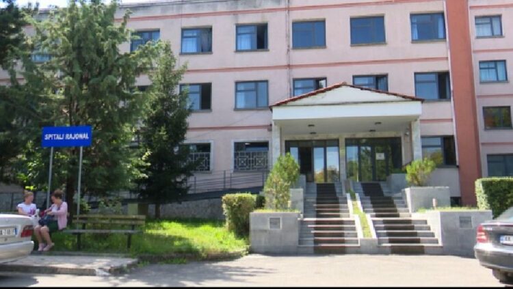 Korçë, arrestohet për ngacmim seksual kirurgu i spitalit