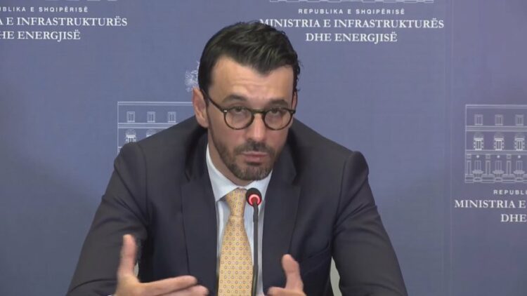 Aeroporti i Vlorës/ Karakaçi: Nuk do lejojmë vonesa të tjera për projektin