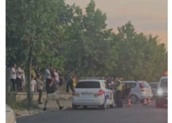 Aksident në Tiranë, plagosen 6 fëmijë dhe drejtuesja e automjetit