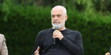 Integrimi/ Rama intervistohet nga ambasadori italian në Berlin: Duhet më pak pengesa