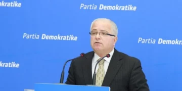 Ish-deputeti Spaho: Me këtë ekip, PD më kollaj shkon në hënë se vjen në pushtet