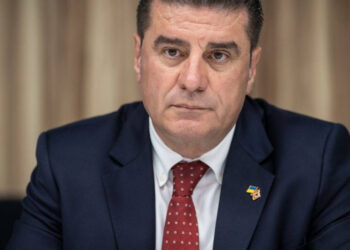 Sulmet e Rusisë,përfshihet nga flakët kompleksi ku banon ambasadori shqiptar në Kiev