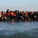 Britania e Madhe mbështet planin për të përshpejtuar dëbimin e emigrantëve