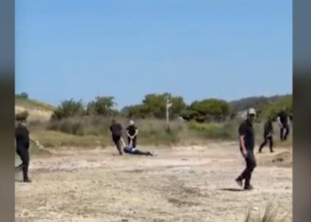 Arrestohet punonjësi i shoqërisë private që goditi me grusht protestuesin në Zvërnec