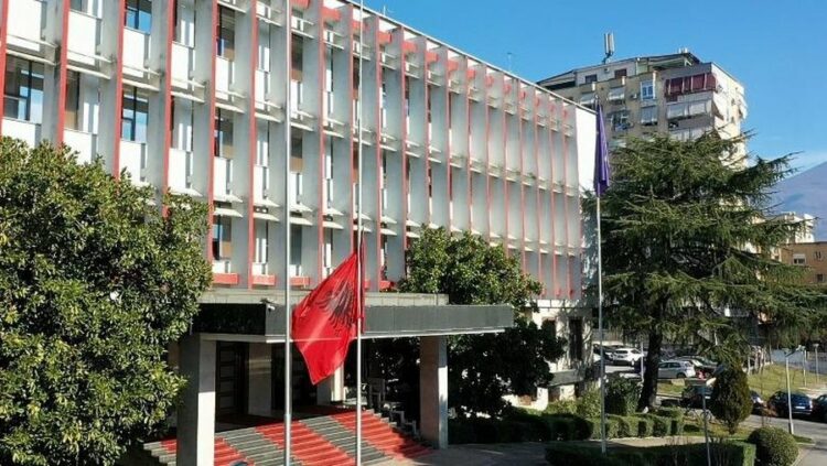 Zvërneci, Tirana i përgjigjet Athinës: Ngjarja po hetohet