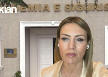 Drejtuesja e AKU sqaron helmimin e studentëve të Akademisë së Sigurisë