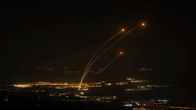 Hezbollahu nis sulme të reja ndaj Izraelit, godet me dronë 4 kampe ushtarake