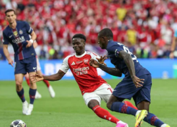 Finalja e Champions, Arsenali kryeson ndaj kampionëve në fuqi