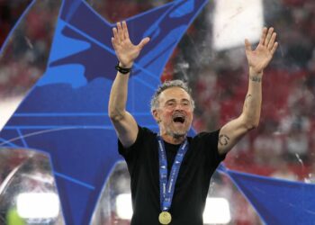 PSG mbron titullin, triumfon në finalen e Champions League