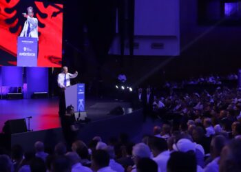 PD me rezolutë në Kuvendin Kombëtar:Përmbysje e regjimit autokratik dhe kleptokratik
