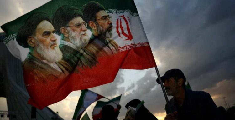 Inteligjenca amerikane: Për të siguruar armë bërthamore Iranit do t’i duhet…