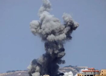 Izraeli vijon bombardimet në Libanin jugor, 16 të vrarë