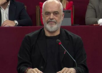 Zvërneci, Rama: Interesi ka nisur para 3 vitesh, është tokë private