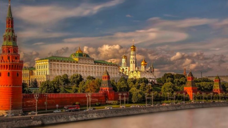 Rusia: Kontakte konfidenciale me Ukrainën përmes këshilltarit të Putinit
