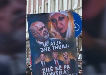 Pankartat në protestë, ironizon Rama: Ato më të “nxehtat” s’i postoj dot