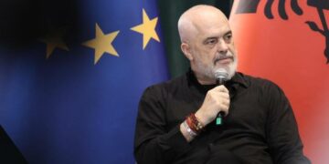 Rama shkon në Poloni, merr pjesë në Konferencën për Rindërtimin e Ukrainës