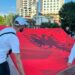Qytetarët mblidhen te sheshi “Skënderbej”, pritet t’i drejtohen kryeministrisë