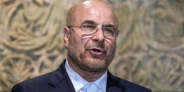 Kryetari i Parlamentit të Iranit: Do rezistojmë deri në frymën e fundit për fitoren