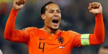 Virgil van Dijk luan turneun e fundit me Holandën, gati tërheqja pas Botërorit