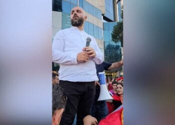 Rama i publikon “CV” protestuesit: Kulluri i proceduar për rrahje, kanosje e vjedhje