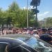 VIDEO/ Protestuesit gjuajë me vezë deputetët, policia tenton t’i largojë