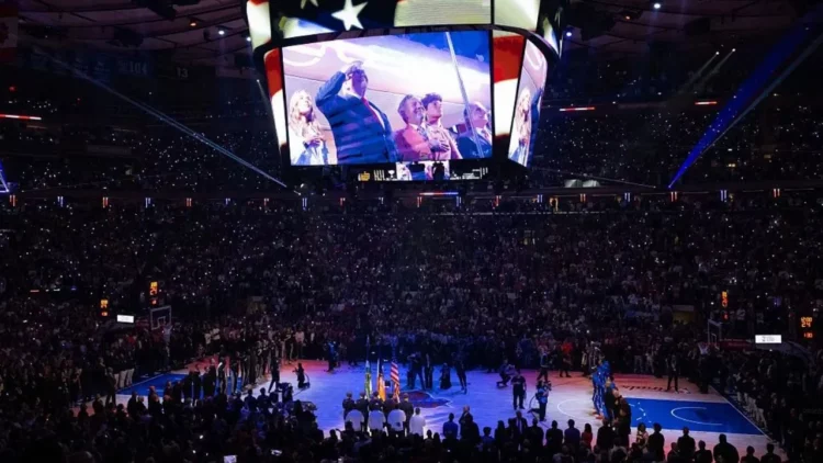 Incident gjatë finales së NBA, Trump fishkëllehet nga tifozët: Ishin brohoritje