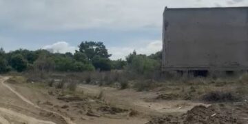 Resorti në Zvërnec, hiqet rrethimi nga zona ku pritet të bëhet ndërtimi