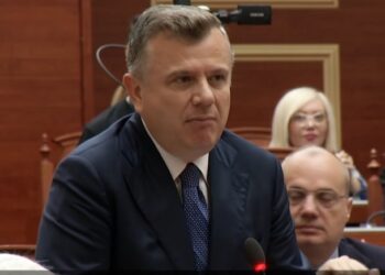 “Hiqni dorë nga kundërmitingu në Vlorë”, Balla-Berishës: Po bën diversion