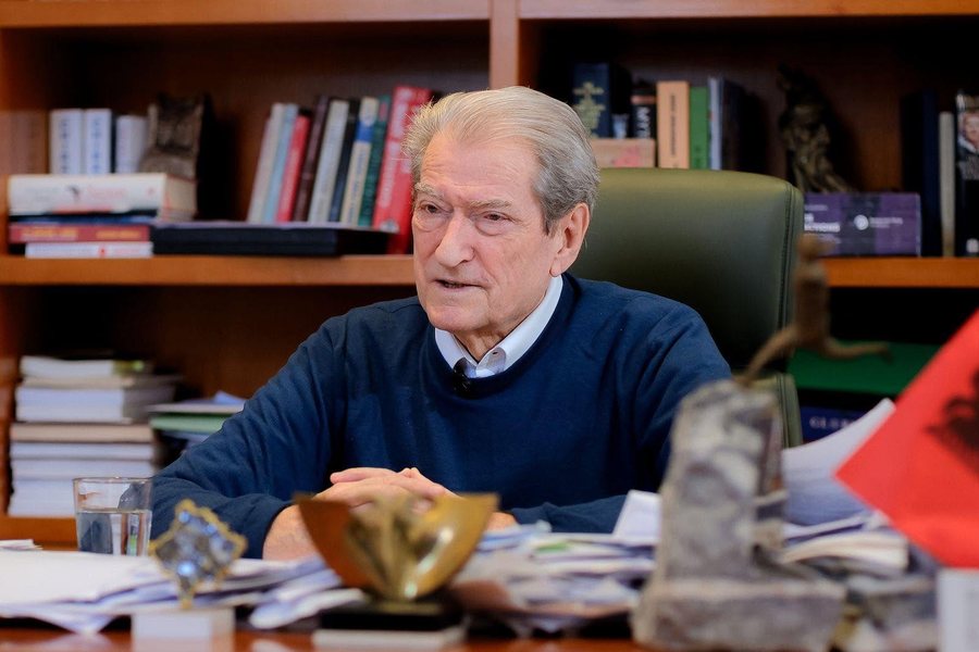 Sali Berisha: PD mbështet protestën rinore dhe kërkesat kundër regjimit të Edi Ramës
