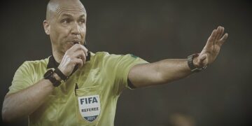 Deri në 100 mijë dollarë/ FIFA shpërblen arbitrat, bonuse për ndeshjet me rëndësi