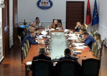 PS ndryshon draftin e amnistisë penale