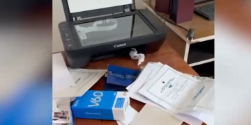 Zbulohet laborator për falsifikim dokumentesh, 3 të arrestuar në Tiranë